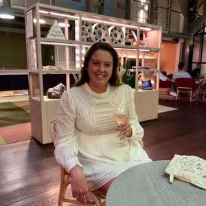 Meet your Posher, Danielle